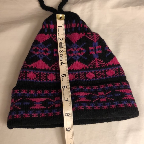 Vintage Wool Knit Ski Cap Hat by The Mews in Center Conway, New Hampshire - Picture 9 of 9